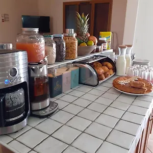 Martinique Hostal